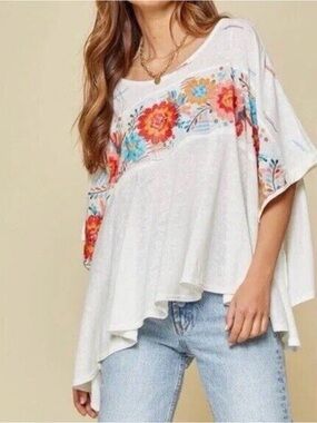 Savanna Jane White Floral Embroidered Boho Top M/L Flowy Tunic